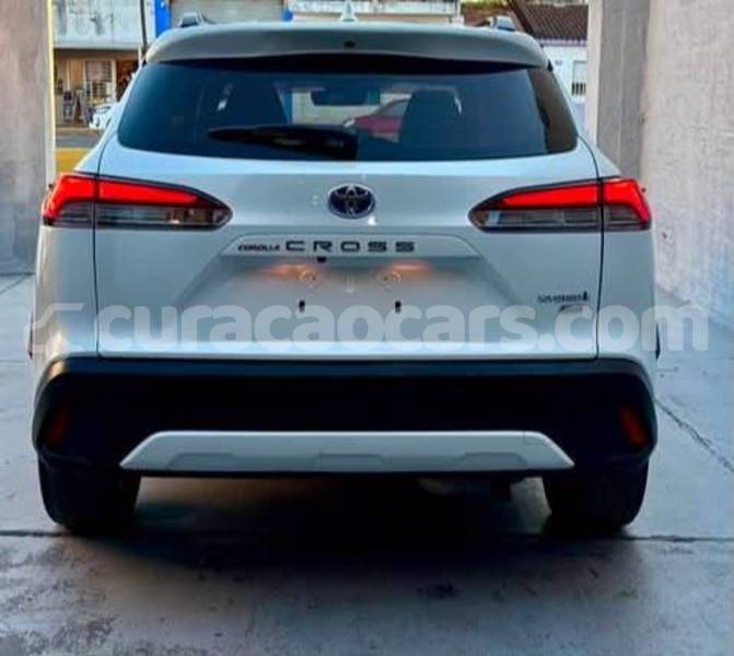 Big with watermark toyota corolla cross curacao willemstad 4728