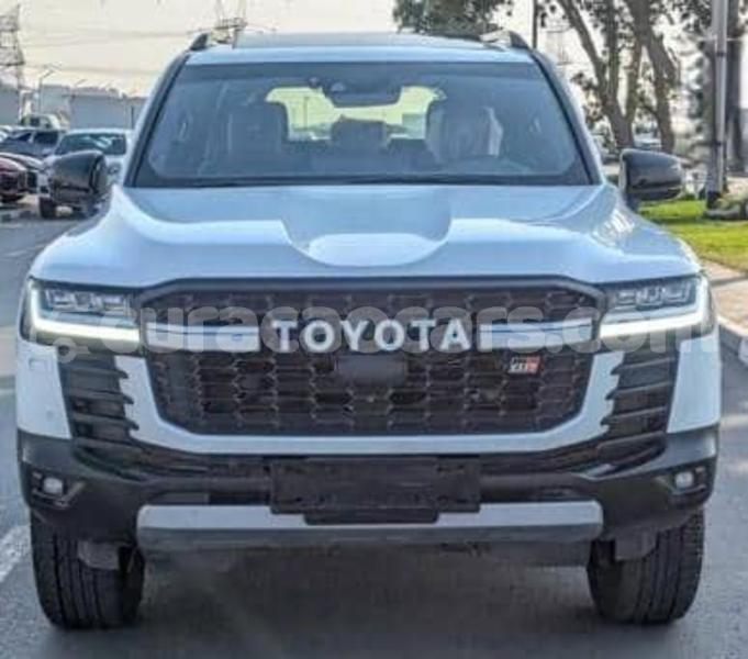 Big with watermark toyota land cruiser curacao willemstad 4731