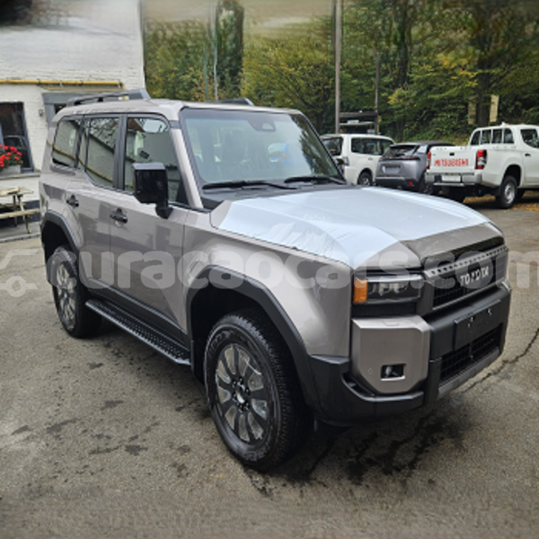 Big with watermark toyota land cruiser prado curacao willemstad 4735