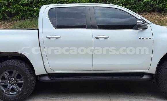 Buy Used Toyota Hilux White Car in Willemstad in Curacao Buy Used Toyota Hilux White Car in Willemstad in Curacao