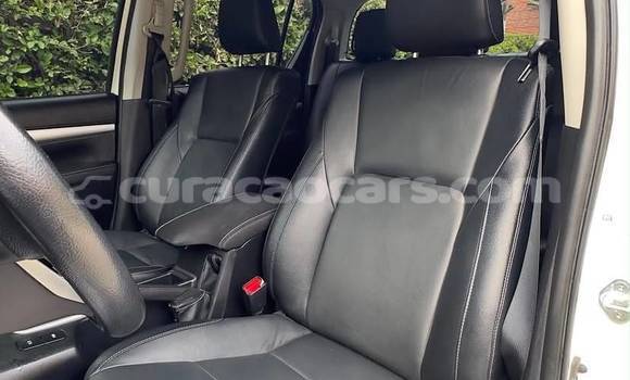 Buy Used Toyota Hilux White Car in Willemstad in Curacao Buy Used Toyota Hilux White Car in Willemstad in Curacao