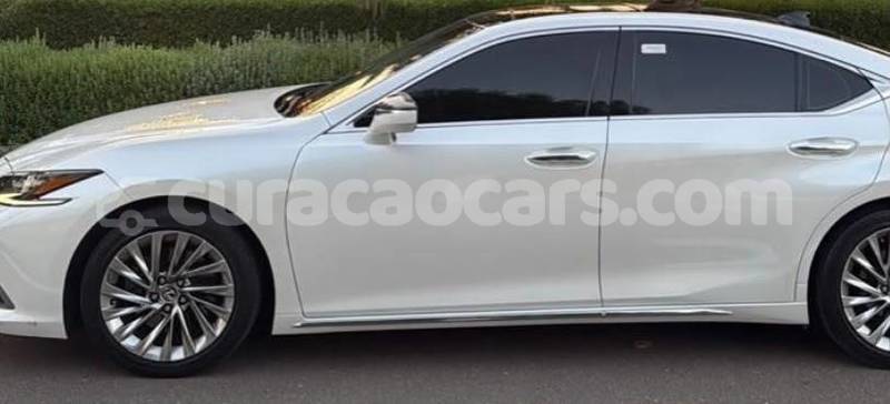 Big with watermark lexus es curacao willemstad 4748