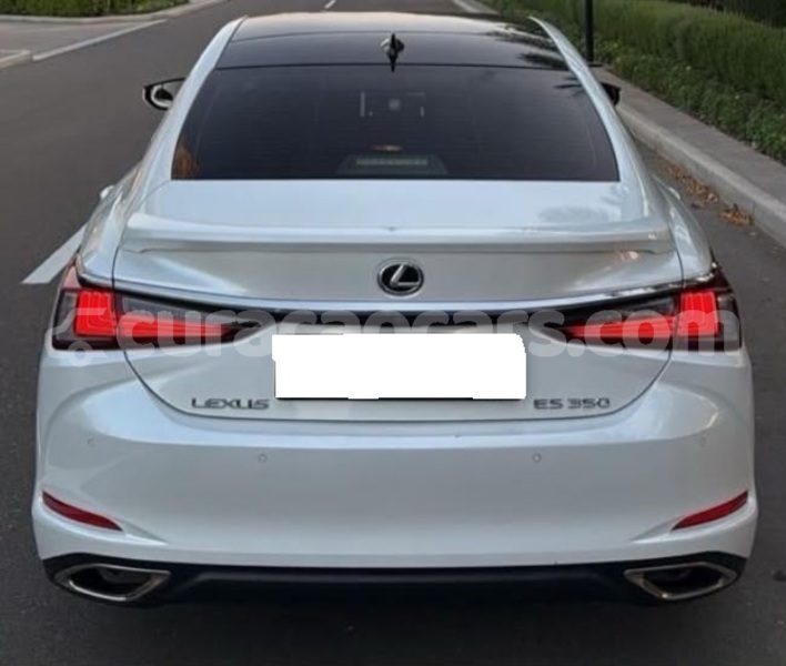 Big with watermark lexus es curacao willemstad 4748