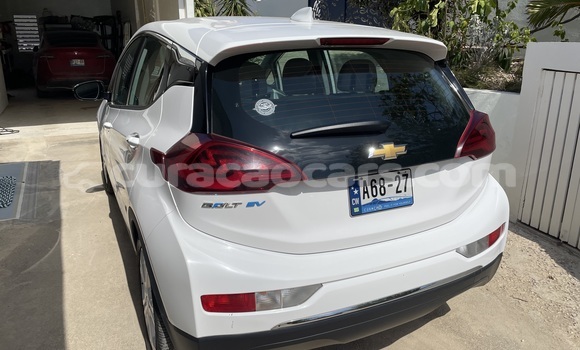 Buy Used Chevrolet Bolt White Car in Barber in Curacao Buy Used Chevrolet Bolt White Car in Barber in Curacao