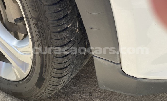 Buy Used Chevrolet Bolt White Car in Barber in Curacao Buy Used Chevrolet Bolt White Car in Barber in Curacao