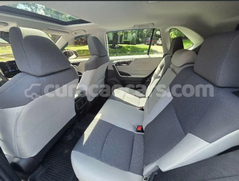 Big with watermark toyota rav4 curacao dorp soto 4762