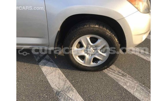 Buy Import Toyota HiAce Other Truck in Import - Dubai in Curacao Buy Import Toyota HiAce Other Truck in Import - Dubai in Curacao