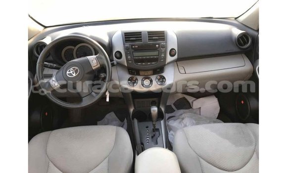 Buy Import Toyota HiAce White Truck in Import - Dubai in Curacao Buy Import Toyota HiAce White Truck in Import - Dubai in Curacao