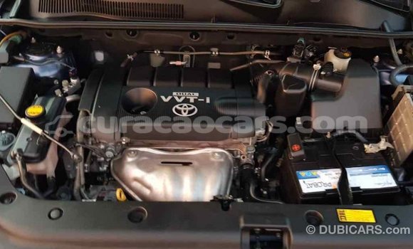 Buy Import Toyota HiAce Blue Truck in Import - Dubai in Curacao Buy Import Toyota HiAce Blue Truck in Import - Dubai in Curacao