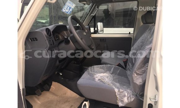 Buy Import Toyota Land Cruiser White Car in Import - Dubai in Curacao Buy Import Toyota Land Cruiser White Car in Import - Dubai in Curacao