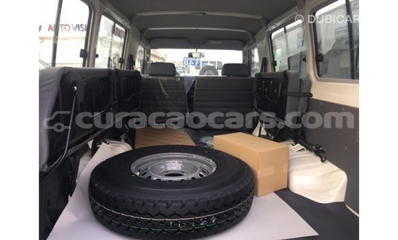 Buy Import Toyota Land Cruiser White Car in Import - Dubai in Curacao Buy Import Toyota Land Cruiser White Car in Import - Dubai in Curacao