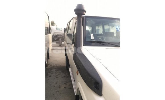 Buy Import Toyota Land Cruiser White Car in Import - Dubai in Curacao Buy Import Toyota Land Cruiser White Car in Import - Dubai in Curacao