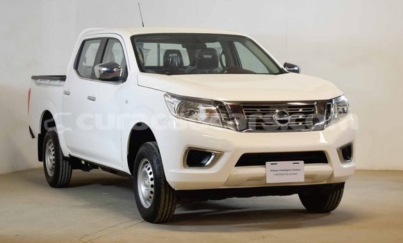 Buy Import Nissan Navara White Car in Import - Dubai in Curacao
