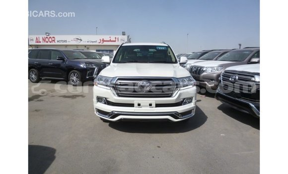 Buy Import Toyota Land Cruiser White Car in Import - Dubai in Curacao Buy Import Toyota Land Cruiser White Car in Import - Dubai in Curacao