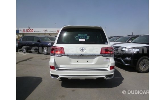 Buy Import Toyota Land Cruiser White Car in Import - Dubai in Curacao Buy Import Toyota Land Cruiser White Car in Import - Dubai in Curacao