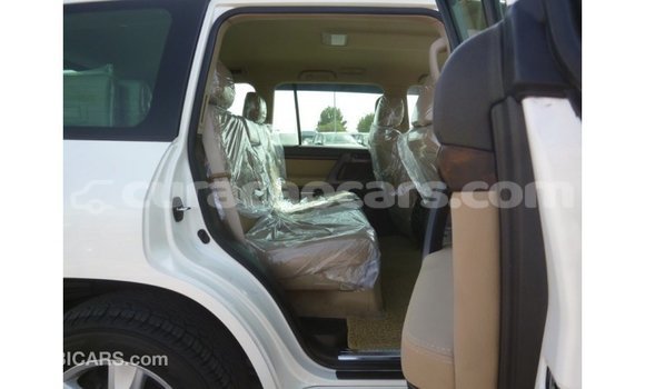 Buy Import Toyota Land Cruiser White Car in Import - Dubai in Curacao Buy Import Toyota Land Cruiser White Car in Import - Dubai in Curacao