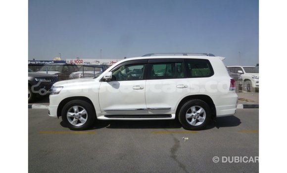 Buy Import Toyota Land Cruiser White Car in Import - Dubai in Curacao Buy Import Toyota Land Cruiser White Car in Import - Dubai in Curacao