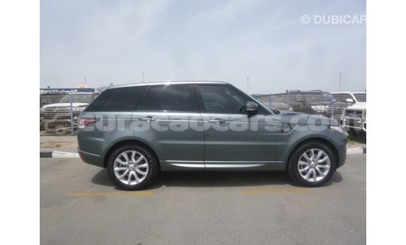Buy Import Land Rover Range Rover Green Car in Import - Dubai in Curacao Buy Import Land Rover Range Rover Green Car in Import - Dubai in Curacao