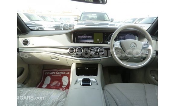 Buy Import Mercedes-Benz 190 (W201) Other Car in Import - Dubai in Curacao Buy Import Mercedes-Benz 190 (W201) Other Car in Import - Dubai in Curacao