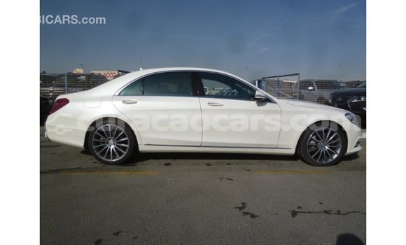 Buy Import Mercedes-Benz 190 (W201) White Car in Import - Dubai in Curacao Buy Import Mercedes-Benz 190 (W201) White Car in Import - Dubai in Curacao