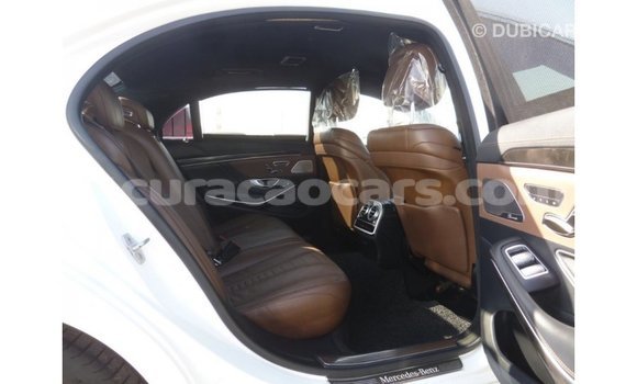 Buy Import Mercedes-Benz 190 (W201) White Car in Import - Dubai in Curacao Buy Import Mercedes-Benz 190 (W201) White Car in Import - Dubai in Curacao