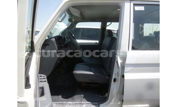 Buy Import Toyota Land Cruiser White Car in Import - Dubai in Curacao Buy Import Toyota Land Cruiser White Car in Import - Dubai in Curacao