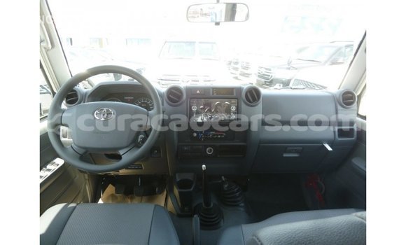Buy Import Toyota Land Cruiser White Car in Import - Dubai in Curacao Buy Import Toyota Land Cruiser White Car in Import - Dubai in Curacao