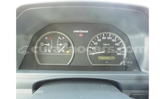 Buy Import Toyota Land Cruiser White Car in Import - Dubai in Curacao Buy Import Toyota Land Cruiser White Car in Import - Dubai in Curacao