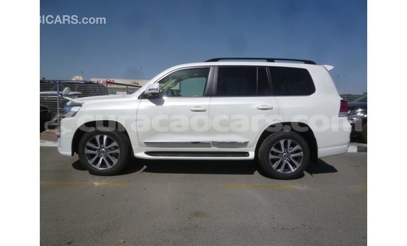 Buy Import Toyota Land Cruiser White Car in Import - Dubai in Curacao Buy Import Toyota Land Cruiser White Car in Import - Dubai in Curacao