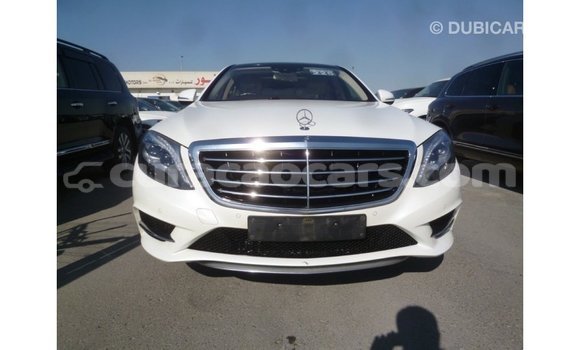Buy Import Mercedes-Benz 190 (W201) White Car in Import - Dubai in Curacao Buy Import Mercedes-Benz 190 (W201) White Car in Import - Dubai in Curacao