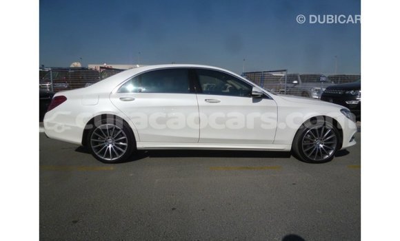 Buy Import Mercedes-Benz 190 (W201) White Car in Import - Dubai in Curacao Buy Import Mercedes-Benz 190 (W201) White Car in Import - Dubai in Curacao