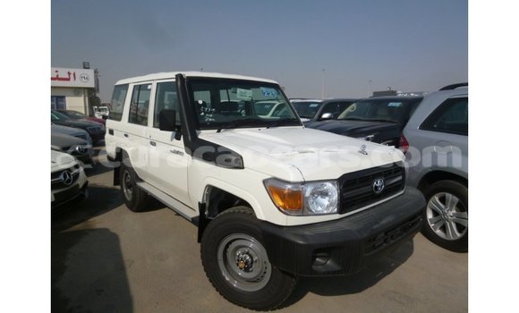 Buy Import Toyota Land Cruiser White Car in Import - Dubai in Curacao Buy Import Toyota Land Cruiser White Car in Import - Dubai in Curacao