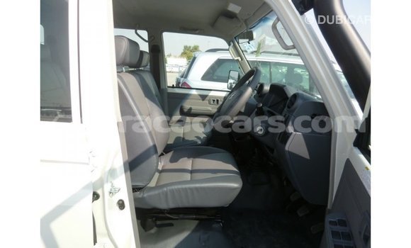 Buy Import Toyota Land Cruiser White Car in Import - Dubai in Curacao Buy Import Toyota Land Cruiser White Car in Import - Dubai in Curacao