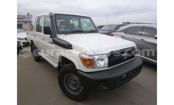 Buy Import Toyota Land Cruiser White Car in Import - Dubai in Curacao Buy Import Toyota Land Cruiser White Car in Import - Dubai in Curacao