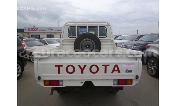 Buy Import Toyota Land Cruiser White Car in Import - Dubai in Curacao Buy Import Toyota Land Cruiser White Car in Import - Dubai in Curacao