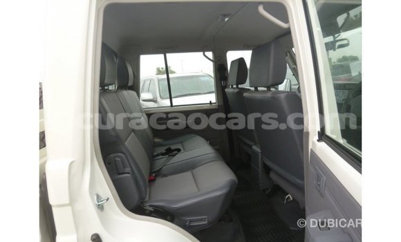 Buy Import Toyota Land Cruiser White Car in Import - Dubai in Curacao Buy Import Toyota Land Cruiser White Car in Import - Dubai in Curacao
