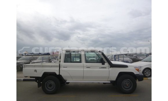 Buy Import Toyota Land Cruiser White Car in Import - Dubai in Curacao Buy Import Toyota Land Cruiser White Car in Import - Dubai in Curacao