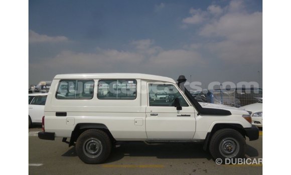 Buy Import Toyota Land Cruiser White Car in Import - Dubai in Curacao Buy Import Toyota Land Cruiser White Car in Import - Dubai in Curacao