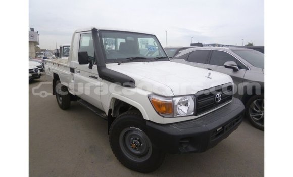 Buy Import Toyota Land Cruiser White Car in Import - Dubai in Curacao Buy Import Toyota Land Cruiser White Car in Import - Dubai in Curacao