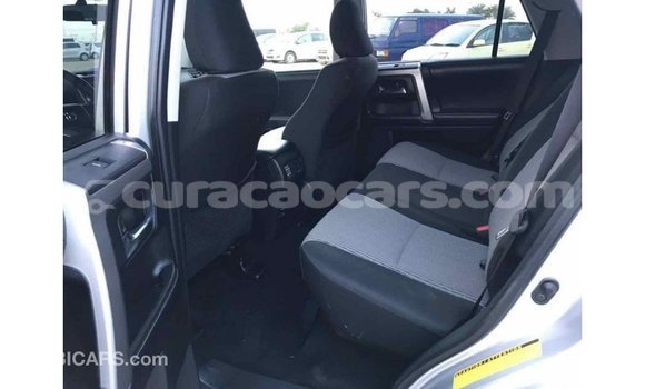 Buy Import Toyota HiAce Other Truck in Import - Dubai in Curacao Buy Import Toyota HiAce Other Truck in Import - Dubai in Curacao