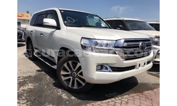 Buy Import Toyota Land Cruiser White Car in Import - Dubai in Curacao Buy Import Toyota Land Cruiser White Car in Import - Dubai in Curacao