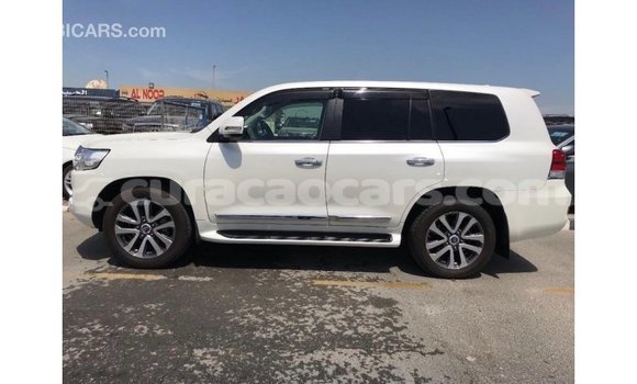 Buy Import Toyota Land Cruiser White Car in Import - Dubai in Curacao Buy Import Toyota Land Cruiser White Car in Import - Dubai in Curacao
