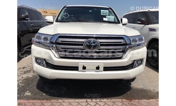 Buy Import Toyota Land Cruiser White Car in Import - Dubai in Curacao Buy Import Toyota Land Cruiser White Car in Import - Dubai in Curacao