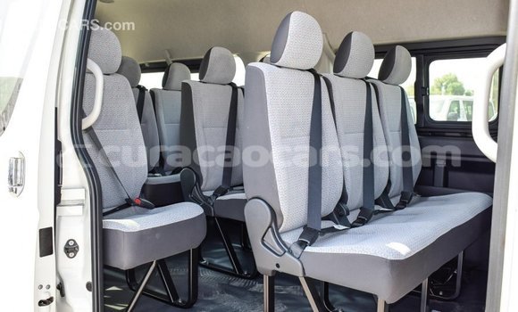 Buy Import Toyota Hiace White Car in Import - Dubai in Curacao Buy Import Toyota Hiace White Car in Import - Dubai in Curacao