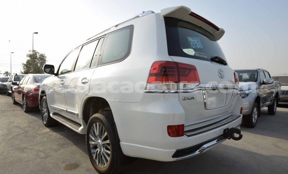 Buy Import Toyota Land Cruiser White Car in Import - Dubai in Curacao Buy Import Toyota Land Cruiser White Car in Import - Dubai in Curacao