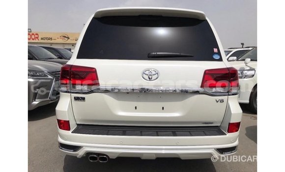 Buy Import Toyota Land Cruiser White Car in Import - Dubai in Curacao Buy Import Toyota Land Cruiser White Car in Import - Dubai in Curacao