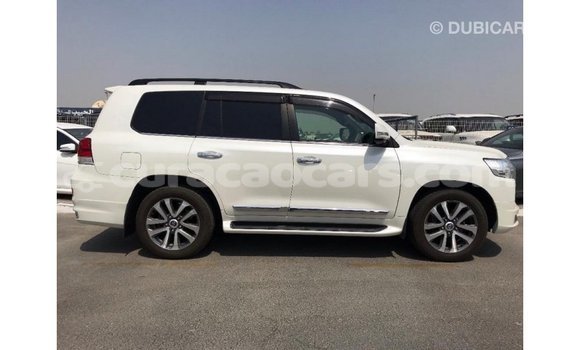 Buy Import Toyota Land Cruiser White Car in Import - Dubai in Curacao Buy Import Toyota Land Cruiser White Car in Import - Dubai in Curacao