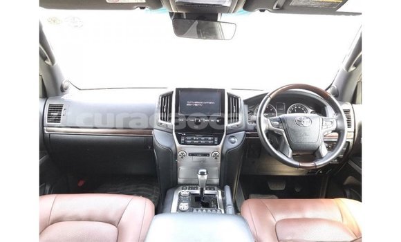 Buy Import Toyota Land Cruiser White Car in Import - Dubai in Curacao Buy Import Toyota Land Cruiser White Car in Import - Dubai in Curacao