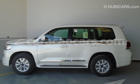 Buy Import Toyota Land Cruiser White Car in Import - Dubai in Curacao Buy Import Toyota Land Cruiser White Car in Import - Dubai in Curacao