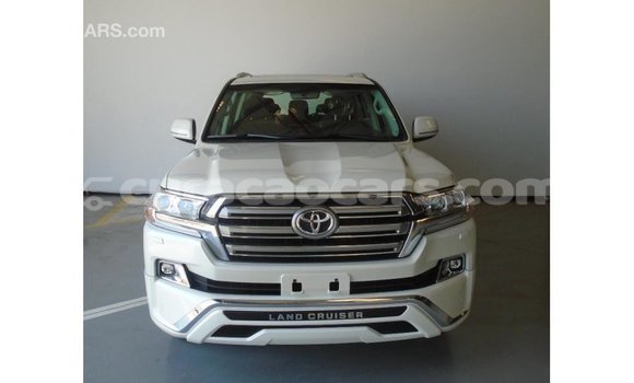 Buy Import Toyota Land Cruiser White Car in Import - Dubai in Curacao Buy Import Toyota Land Cruiser White Car in Import - Dubai in Curacao